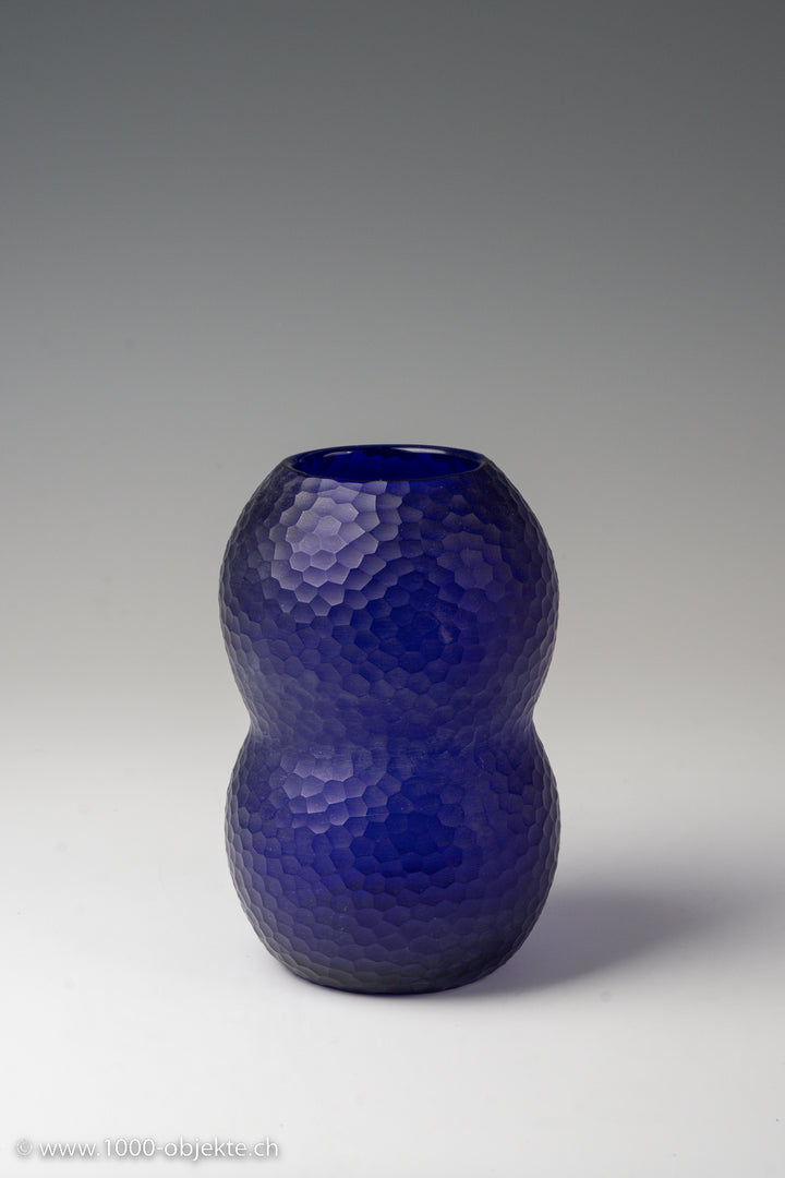 Carlo Scarpa unique Battuto vase, model 3974 Venini