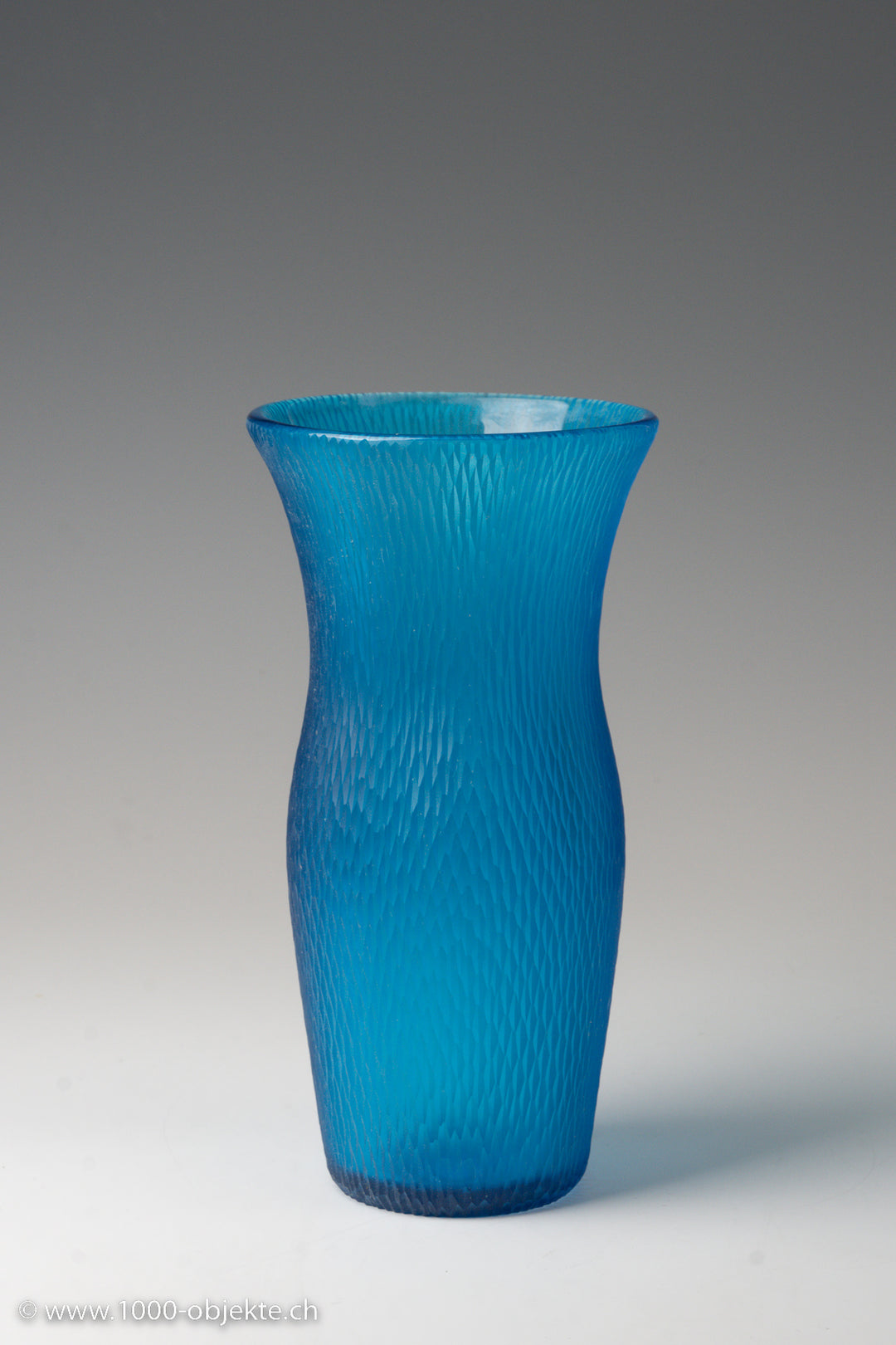 Carlo Scarpa for Venini. battuto vase, 1940, signed