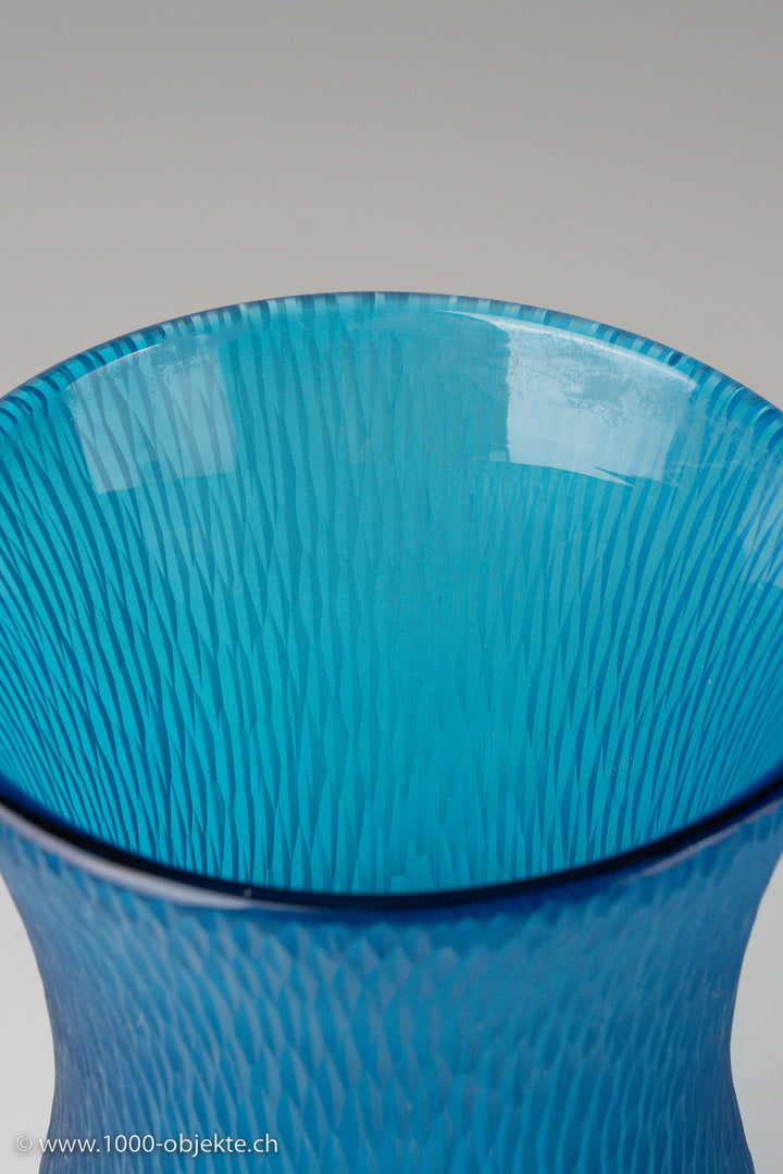 Carlo Scarpa for Venini. battuto vase, 1940, signed