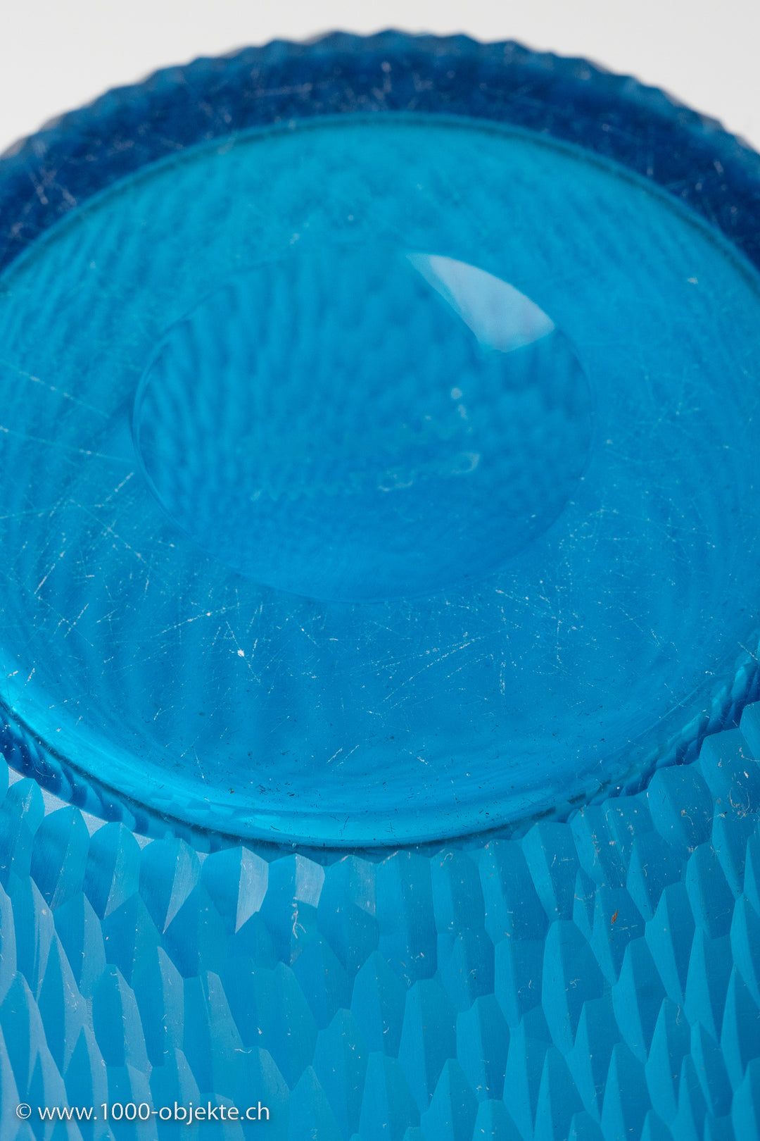 Carlo Scarpa for Venini. battuto vase, 1940, signed