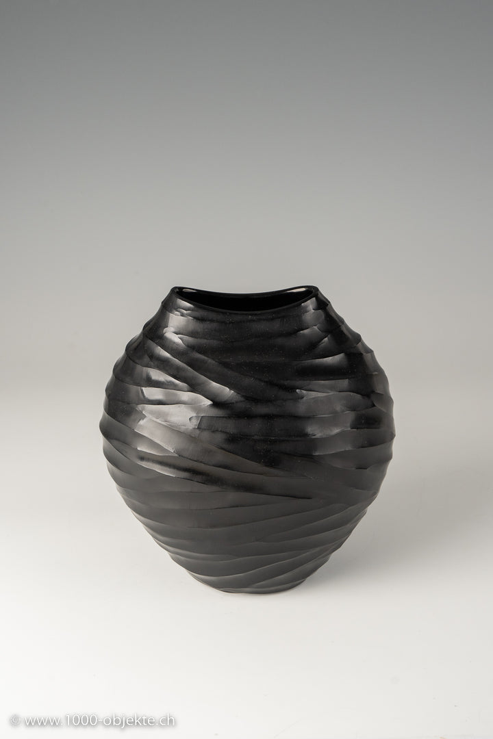 Massimo Micheluzzi, Vase, 2011