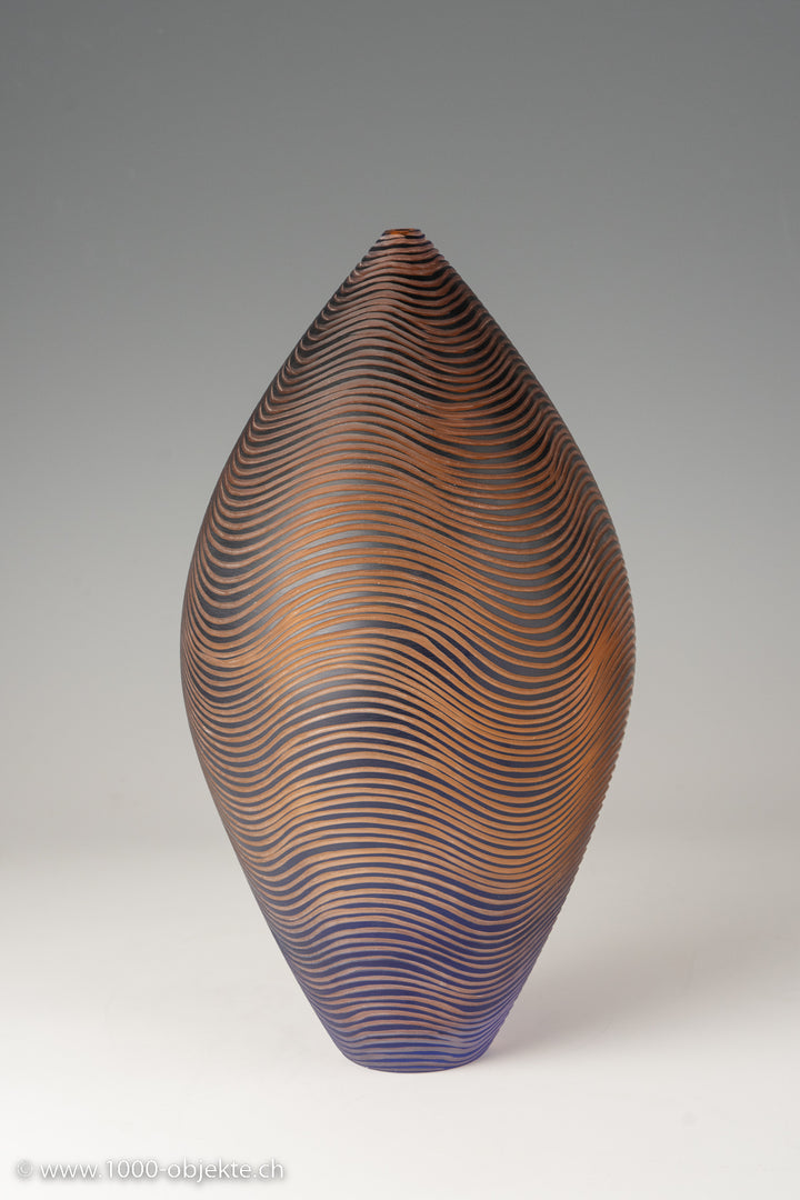 Philip Baldwin, Monica Guggisberg, unique battuto vase