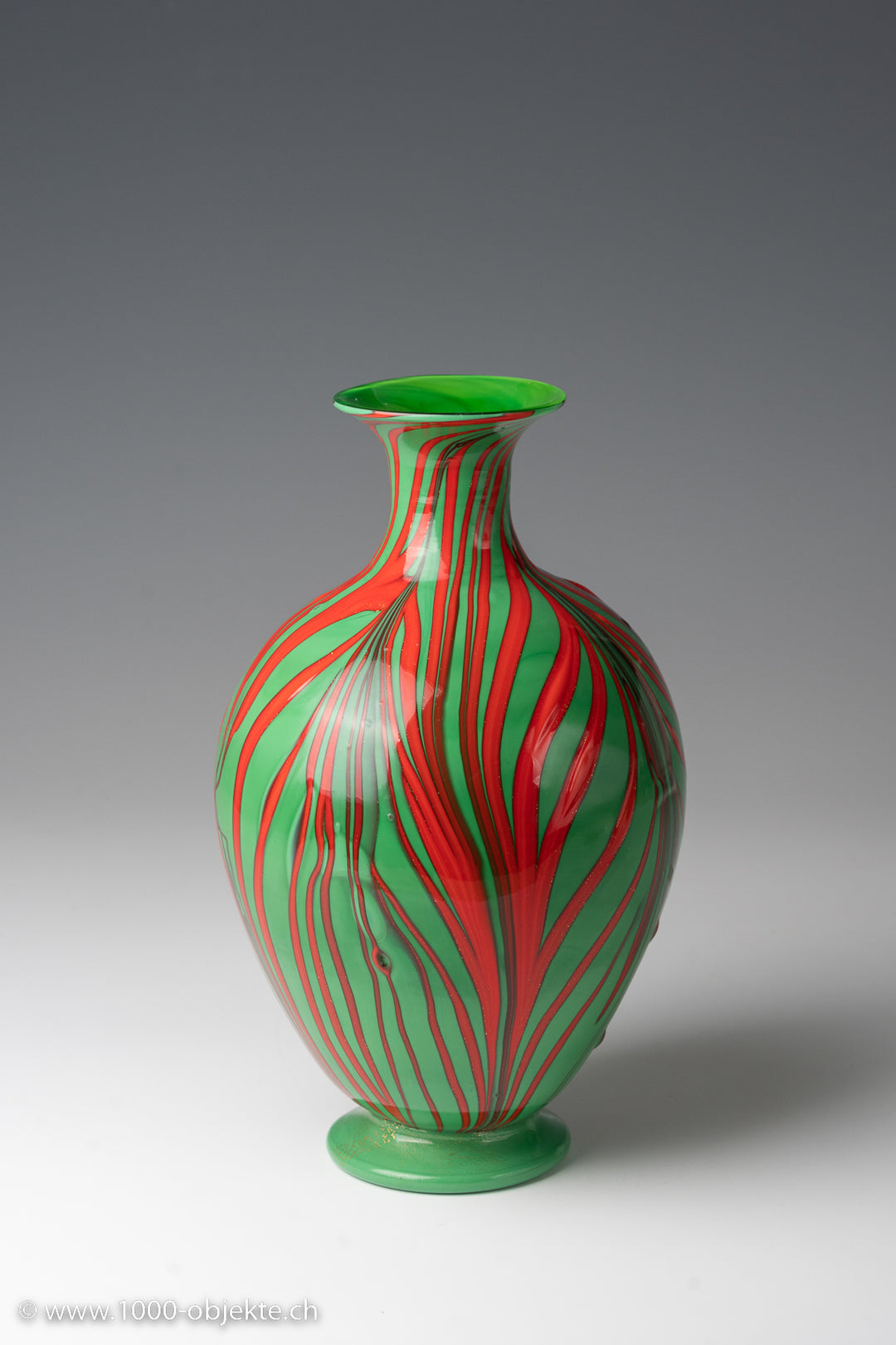 Carlo Scarpa. Rare decorated fenicio vase, model 2948. MvM Cappelin