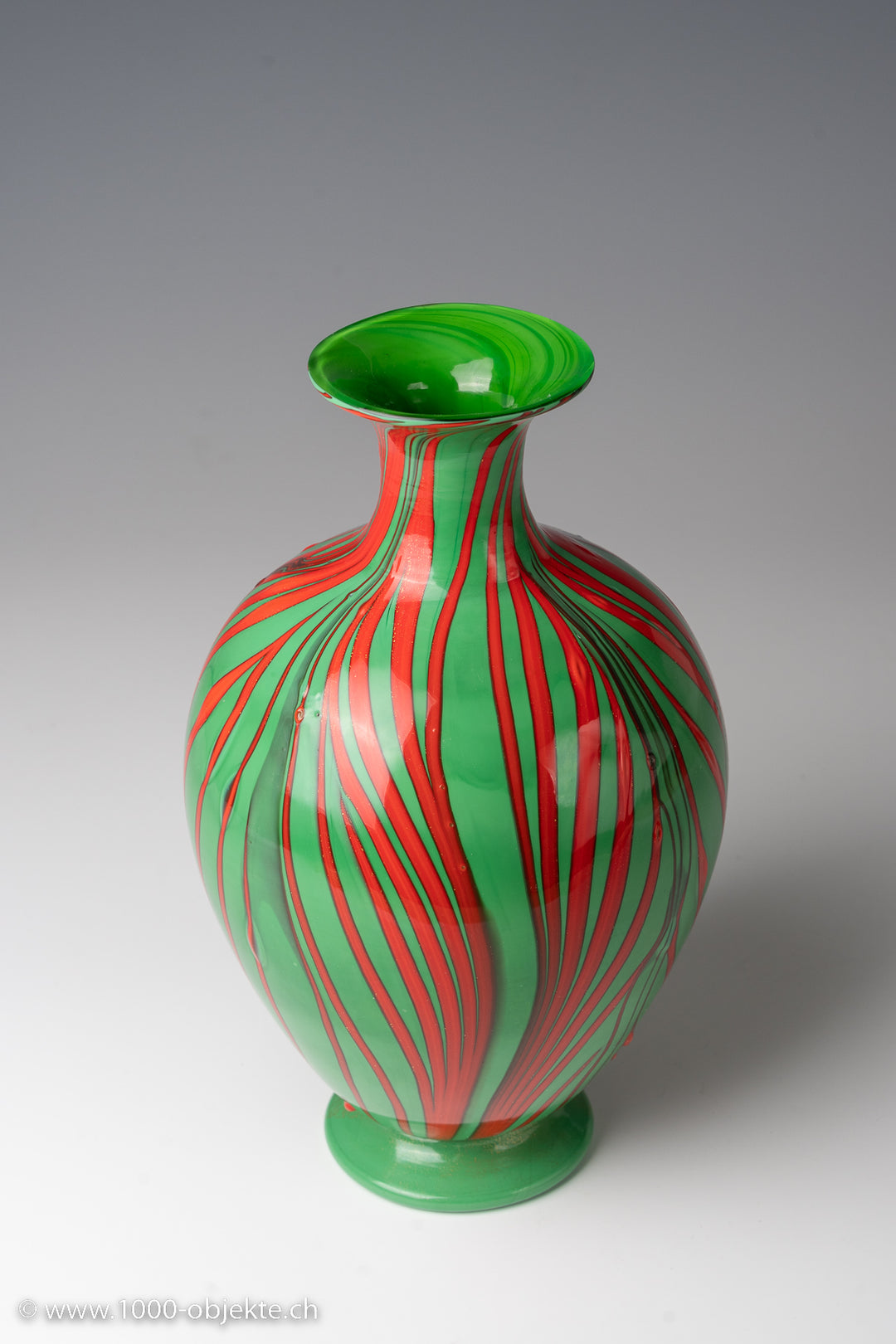 Carlo Scarpa. Rare decorated fenicio vase, model 2948. MvM Cappelin