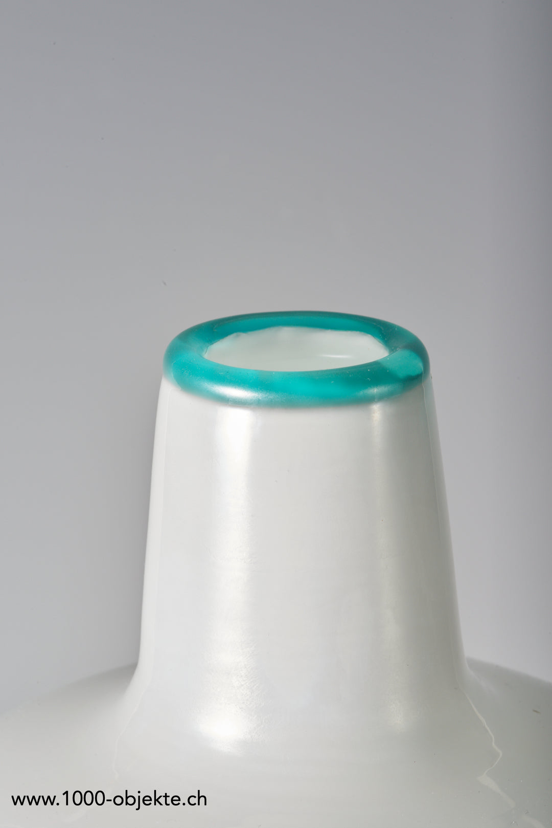 Carlo Scarpa / Venini Vase made of Lattimo glass with concentric murrine glass rings;