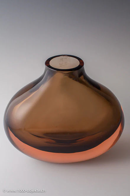 brown and orange sommerso vessel