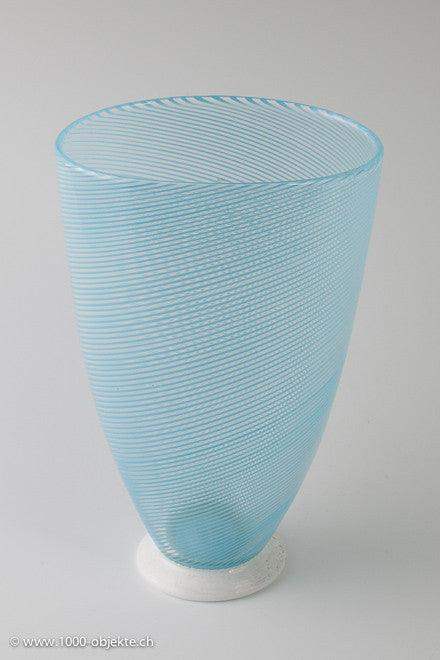 Dino Martens for Aureliano Toso. Vase "Mezza filigrana".