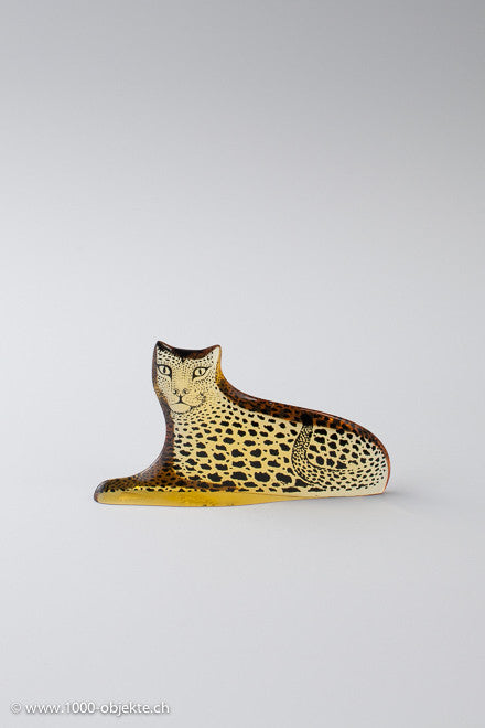 Abraham Palatnik. Honig-Amber-Lucite-Jaguar.